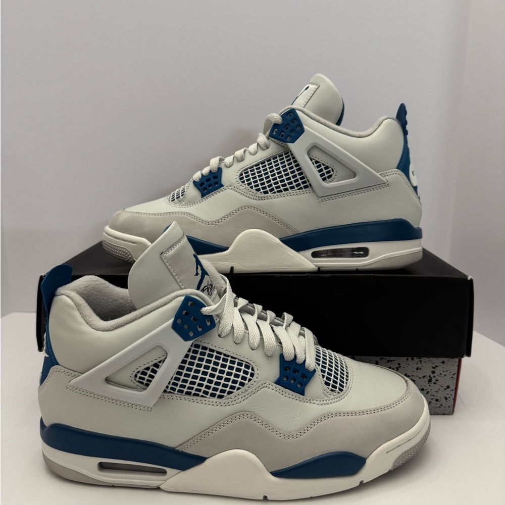 Jordan 4 Retro Military Blue 2024 Size 10M
